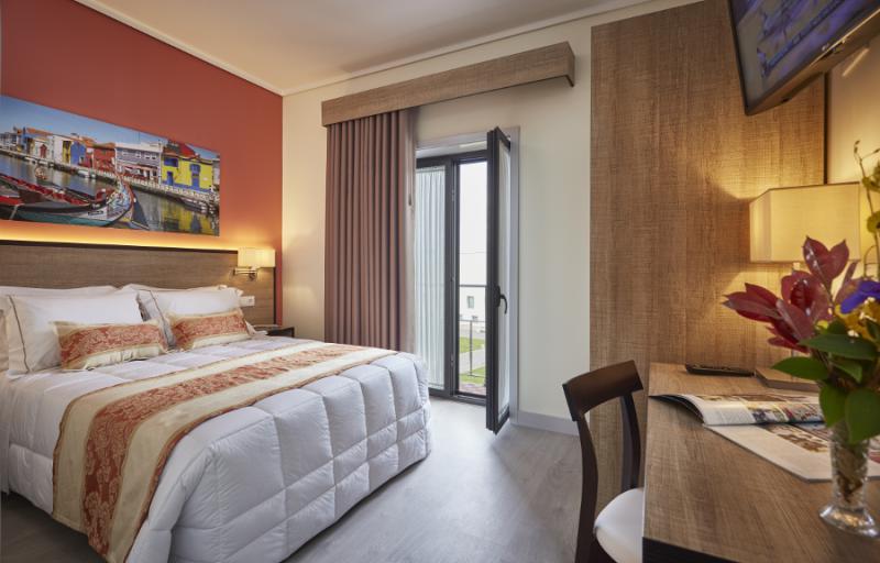 quarto casal Hostel cidade aveiro